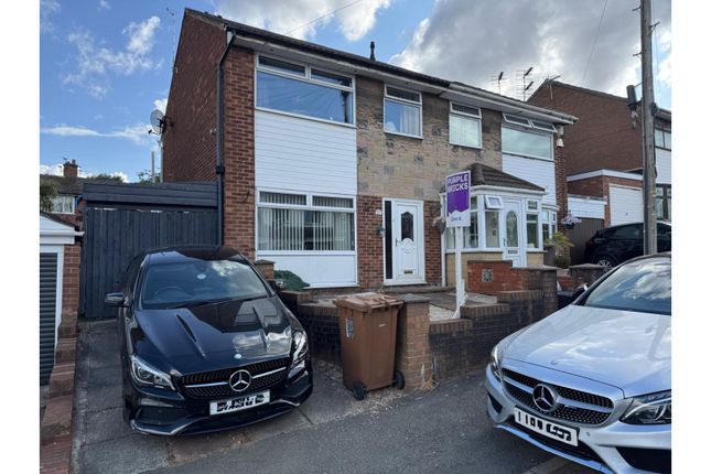 3 bedroom semi-detached house for sale