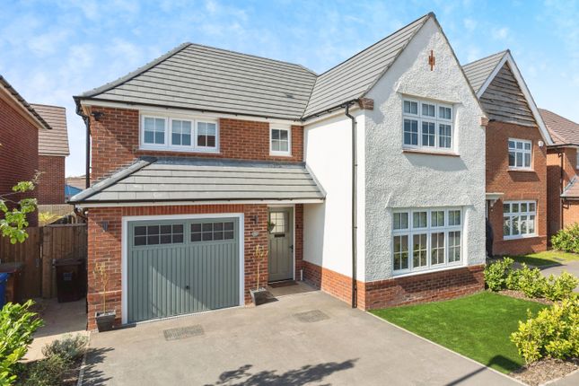 4 bed detached house