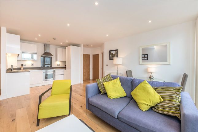 Sovereign Tower, London E16 2 bed apartment for sale