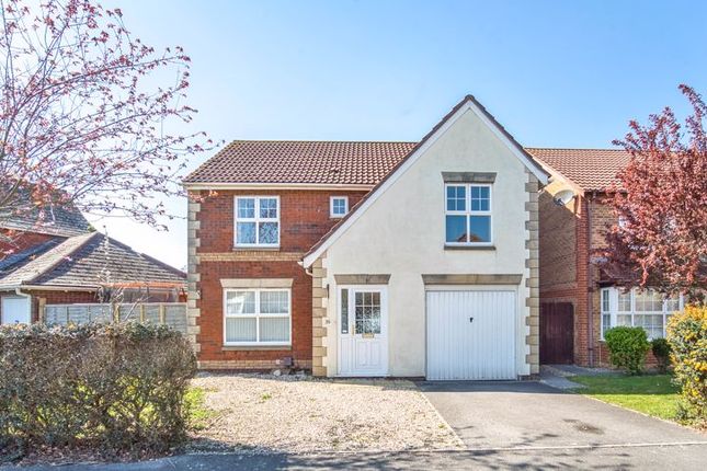4 bed detached house