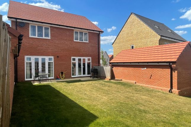 Proctor Way, Faringdon, Oxfordshire, SN7 4 bed detached house for sale
