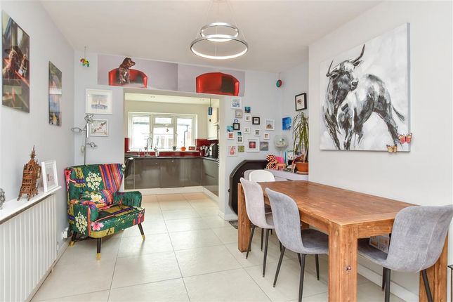 4 bed end terrace house