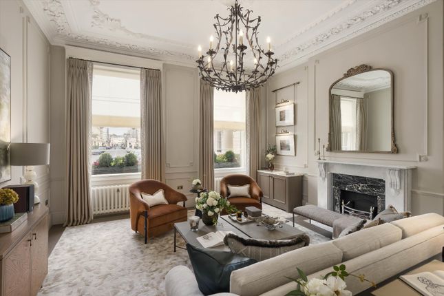 Eaton Place, London, SW1X 3 bed flat for sale