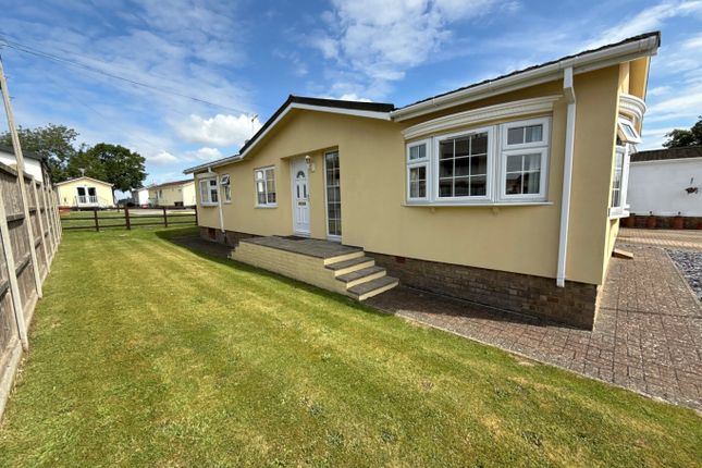 2 bedroom mobile home for sale