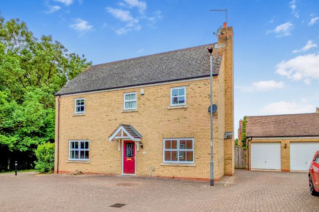4 bed detached house