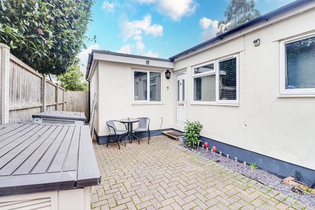 Sutton Road, St. Albans... 1 bed maisonette for sale