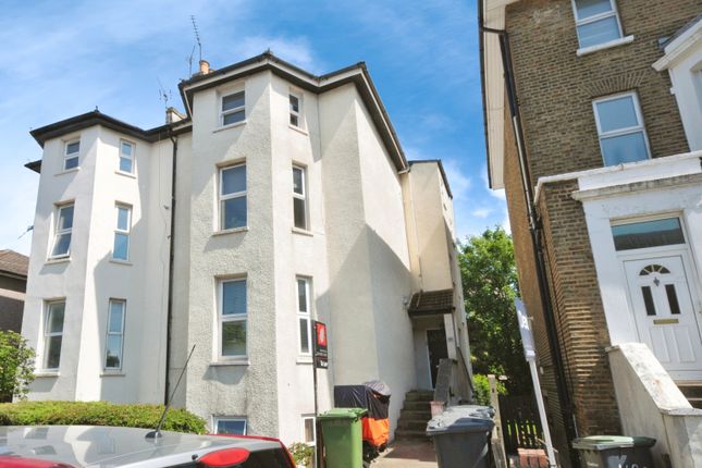 2 bed flat
