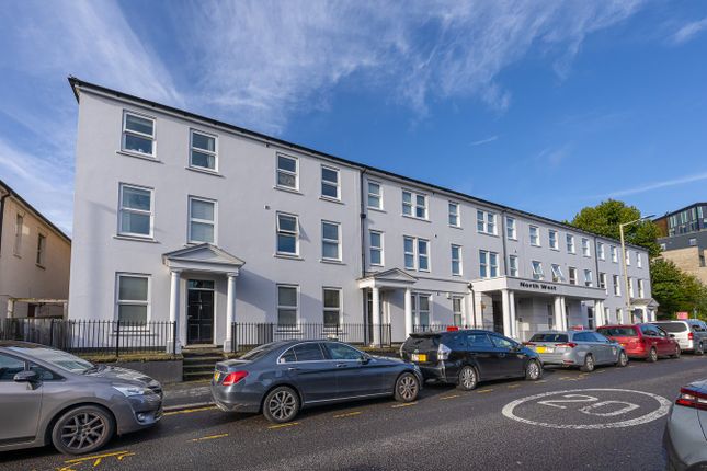 North West, Woodford Road, Watford, WD17 1 bed apartment for sale