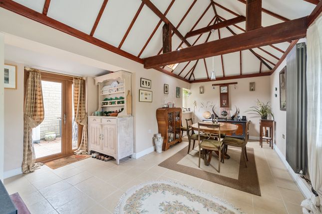 TETBURY LANE, Crudwell, MALMESBURY... 3 bed semi