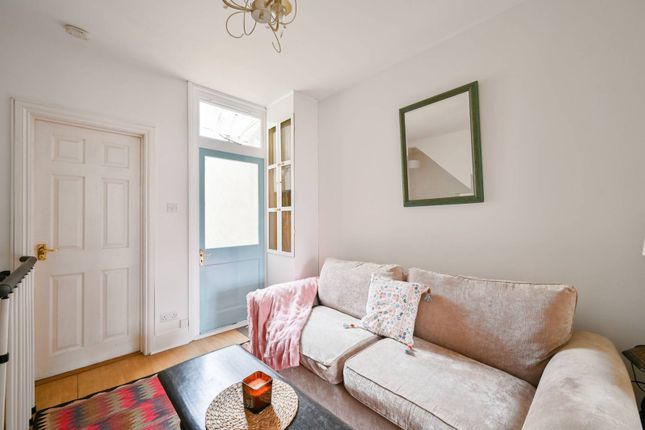 3 bed maisonette