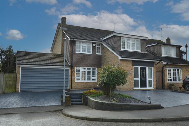 Pittman Close, Ingrave, Brentwood 4 bed detached house for sale