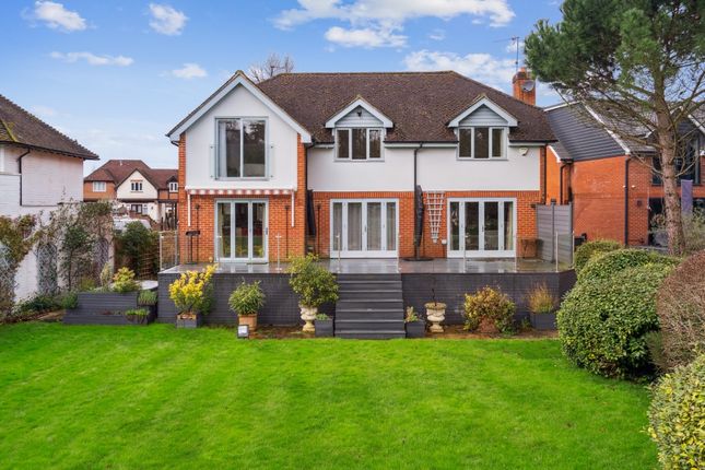 4 bed detached house