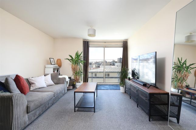 2 bed flat