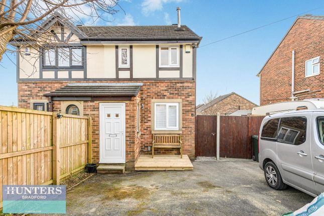Farfield Avenue Wibsey, Bradford... 2 bed semi