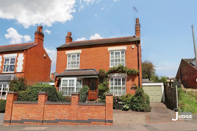 3 bed detached house