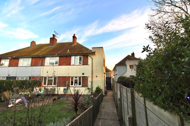 Princess Margaret Avenue, Ramsgate CT12 2 bed apartment for sale