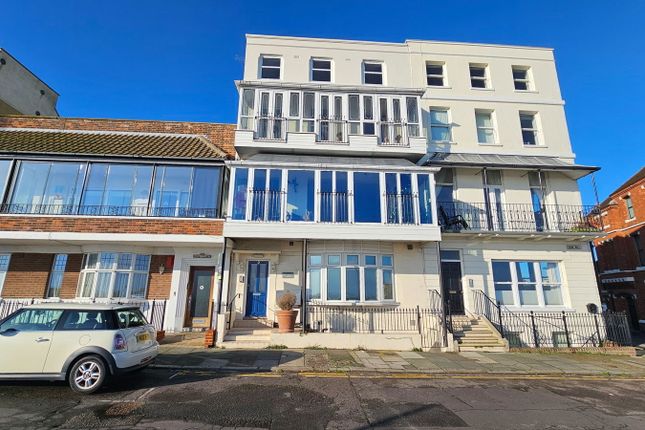 2 Sion Hill, Ramsgate CT11 3 bed flat for sale