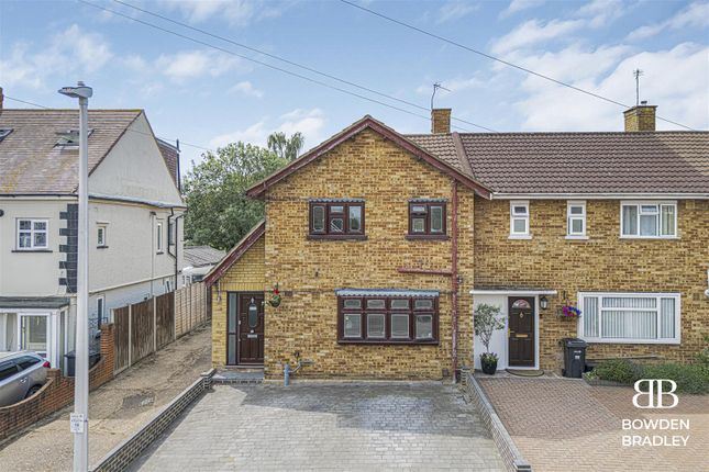 3 bedroom end of terrace house for sale