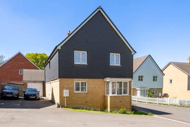 4 bed detached house