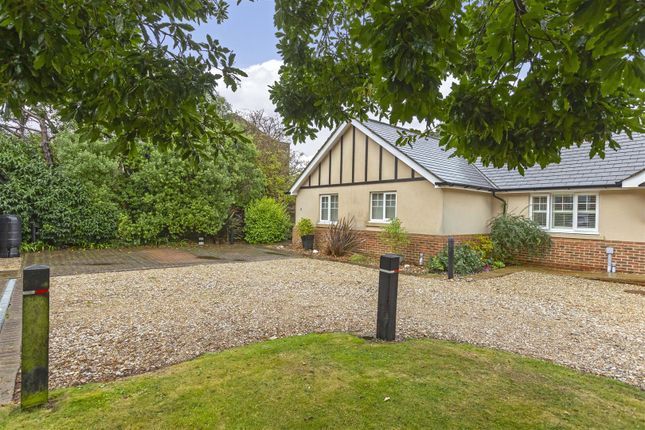 Mill Road, Worthing 2 bed bungalow for sale