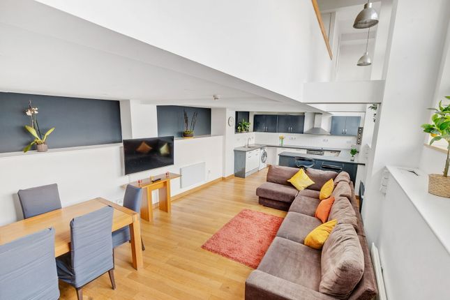 Loughborough Street, London SE11 2 bed triplex for sale