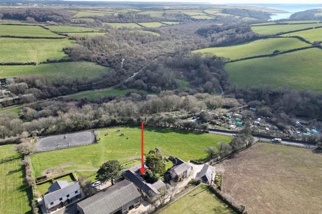 Weeth Farm, Helston TR13 2 bed barn conversion for sale