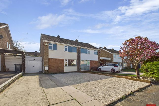 Insley Gardens, Gloucester GL3 3 bed semi