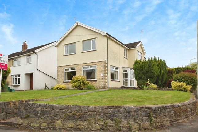 4 bed detached house