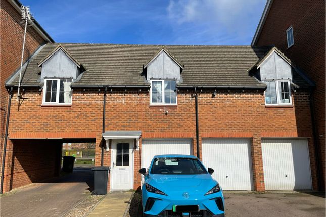 Tiger Moth Way, Hatfield AL10 2 bed coach house for sale