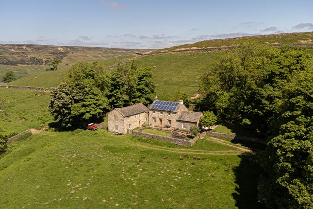 5 bed detached house