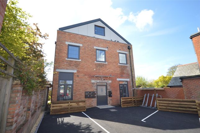 Western Road, Lymington, Hampshire, SO41 1 bed apartment for sale