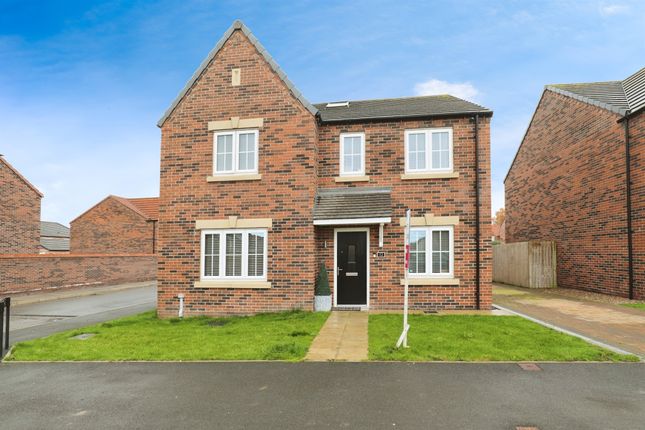 6 bedroom detached house for sale