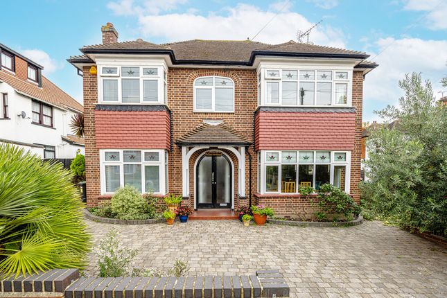 Chalkwell SS0 4 bed detached house for sale
