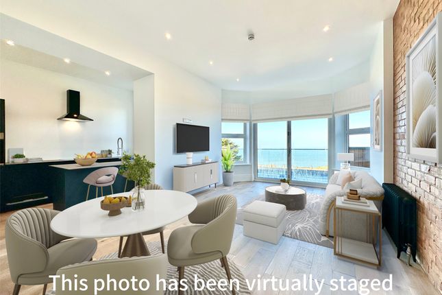 Crofts Lea Park, Ilfracombe, Devon, EX34 2 bed apartment for sale