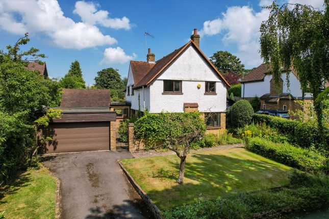 Churchfields Avenue, Weybridge... 3 bed detached house for sale