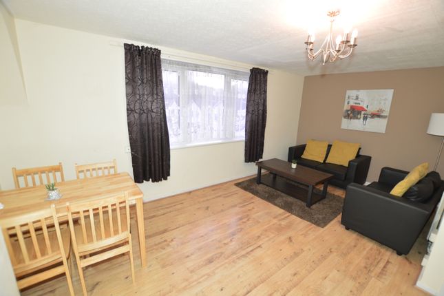 3 bedroom flat for sale