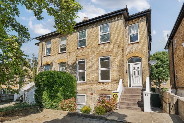 Mattock Lane, London 2 bed apartment for sale