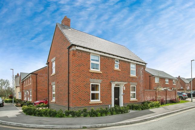 3 bed detached house