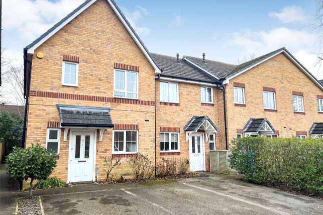 Silver Birch Way, Hampshire GU14 3 bed end of terrace house for sale