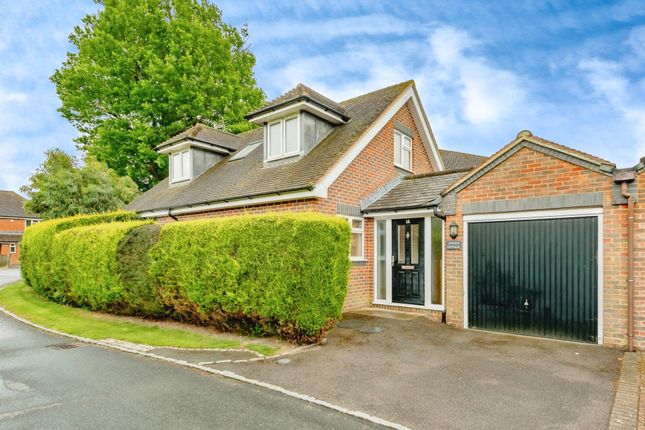 2 bed detached bungalow