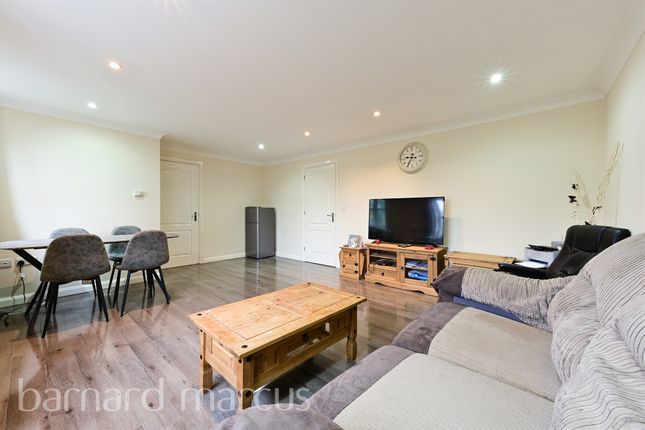 2 bed flat