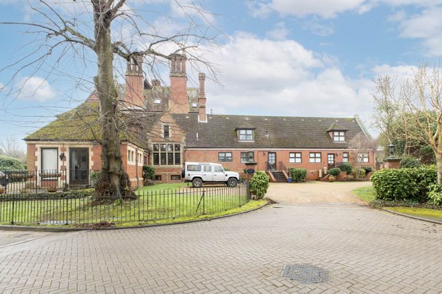 2 bedroom mews property for sale