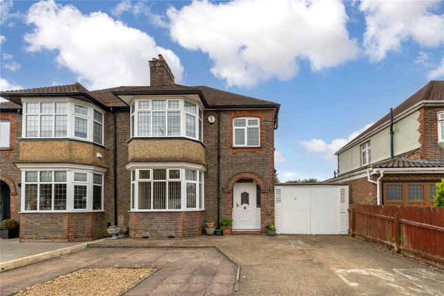 St Martins Avenue, Luton LU2 3 bed semi