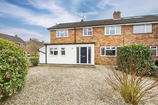 Mistletoe Road, Yateley, Hampshire, GU46 4 bed semi