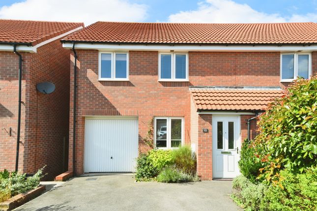 3 bed semi-detached house