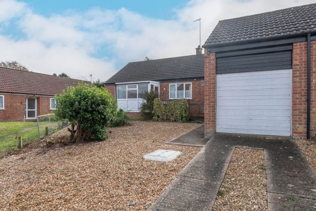 Searle Close, Fakenham, NR21 2 bed detached bungalow for sale