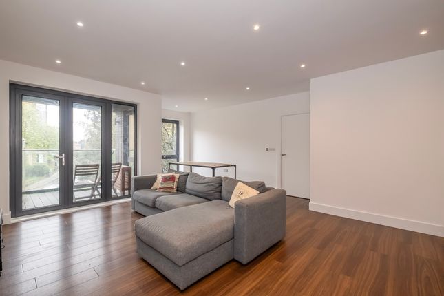2 bed flat