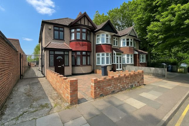 Green Drive,  Southall, UB1 3 bed semi