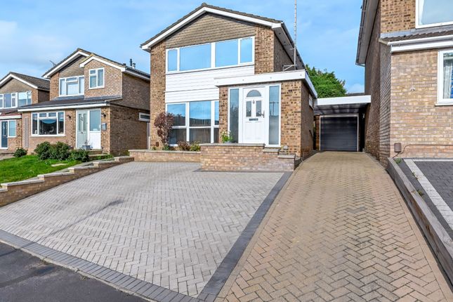 Arnett Way, Rickmansworth, WD3 3 bed detached house for sale