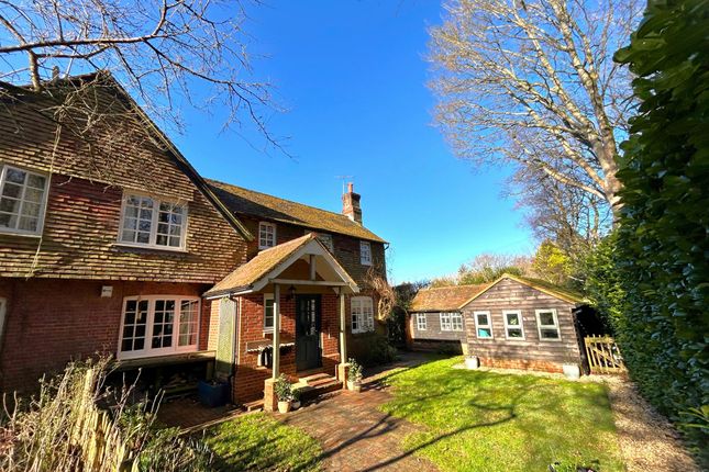 Fernden Lane, Haslemere, GU27 4 bed semi
